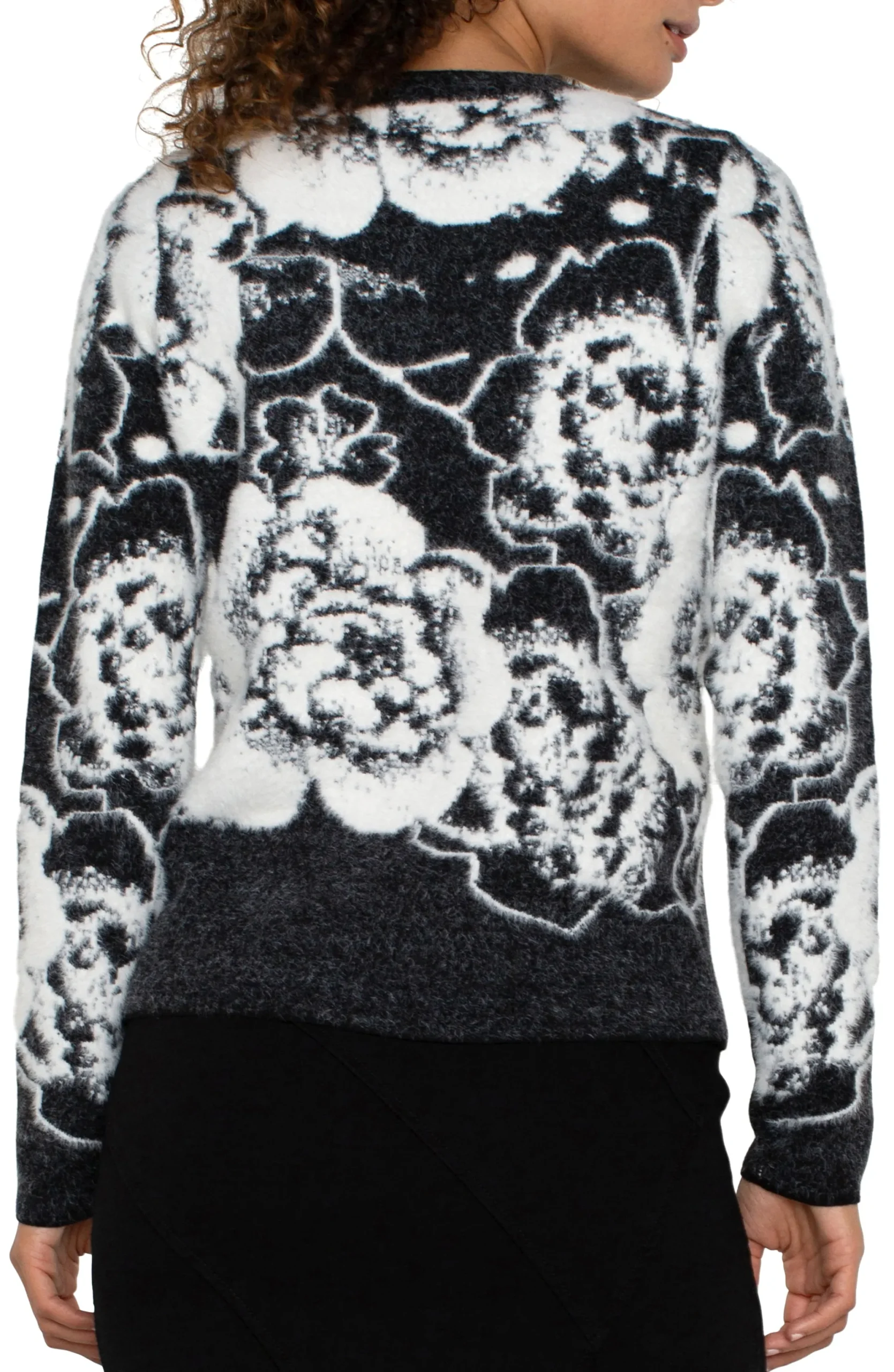 Sweaters-Liverpool Los Angeles LONG SLEEVE CREW NECK SWEATER Blackandwhitefloral